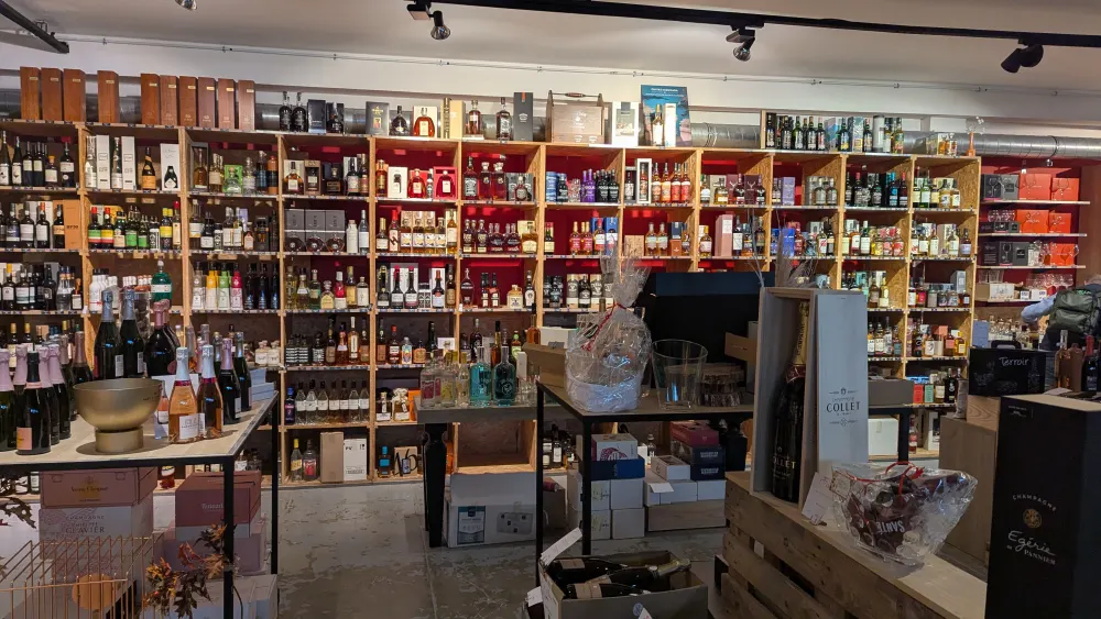 Le rayon des spiritueux du Chai N°5